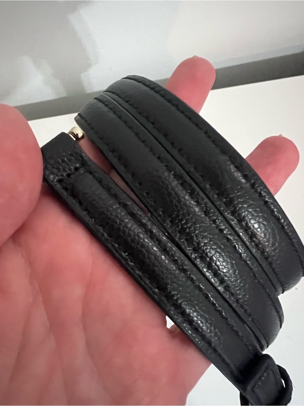 Like New Kate Spade Black Leather Crossbody Shoulder Strap with Gold Hardware - Picture 5 of 6